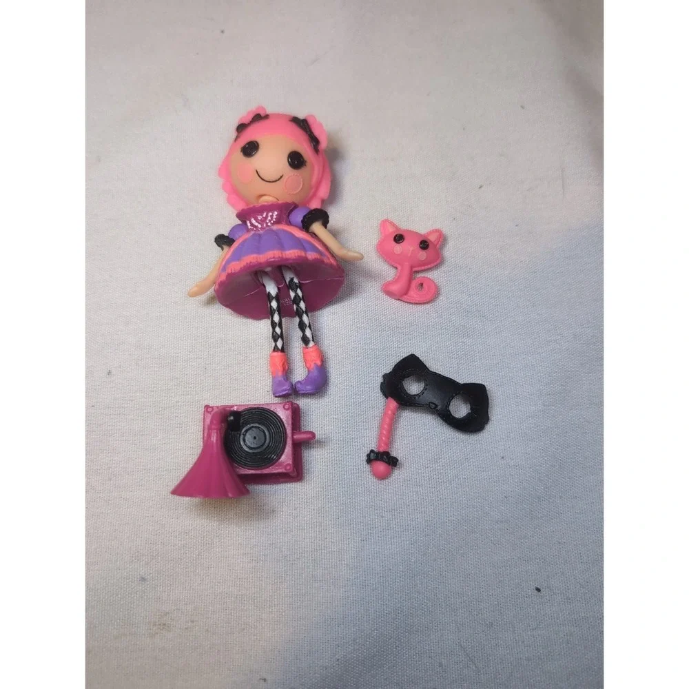 Lalaloopsy Mini Confetti Carnivale with Accessories and Pet